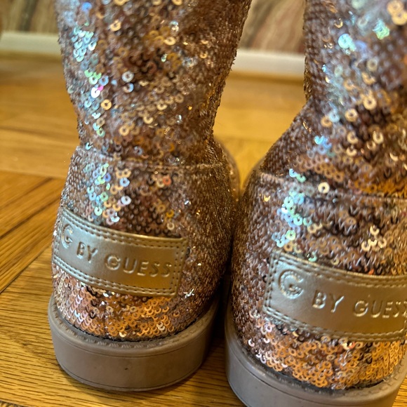 Sparkly Pink G by Guess sequence Booties with fake fur lining, Size 9.5 - Picture 6 of 7